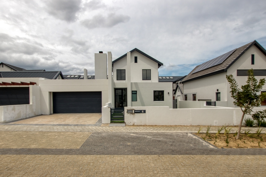 4 Bedroom Property for Sale in Sitari Country Estate Western Cape